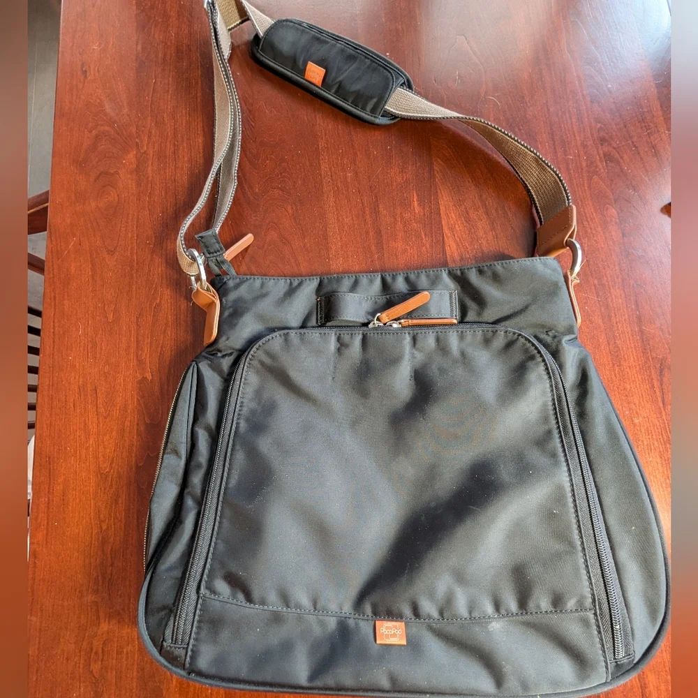 PacaPod Shoulder Diaper Bag